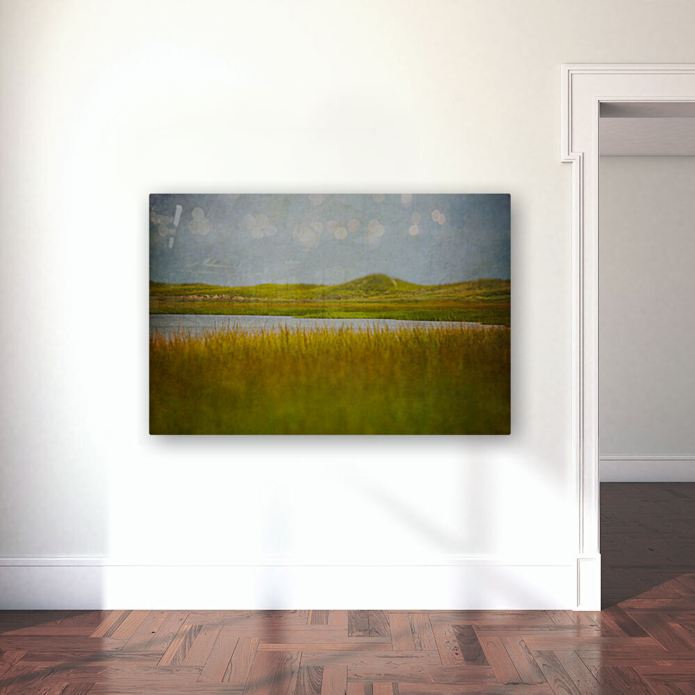 Sunken Meadow with Floating Frame